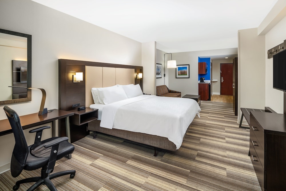 Suite, 2 Queen Beds, Accessible (Mobility) - Photo 5