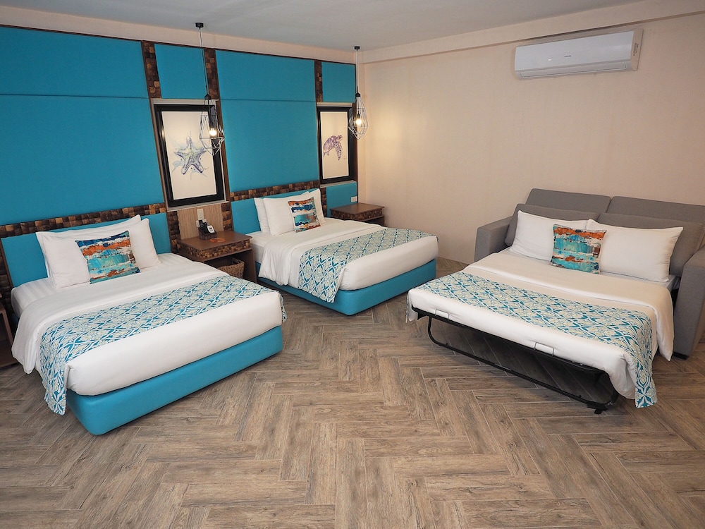 Premium Lakeside Family Cabana