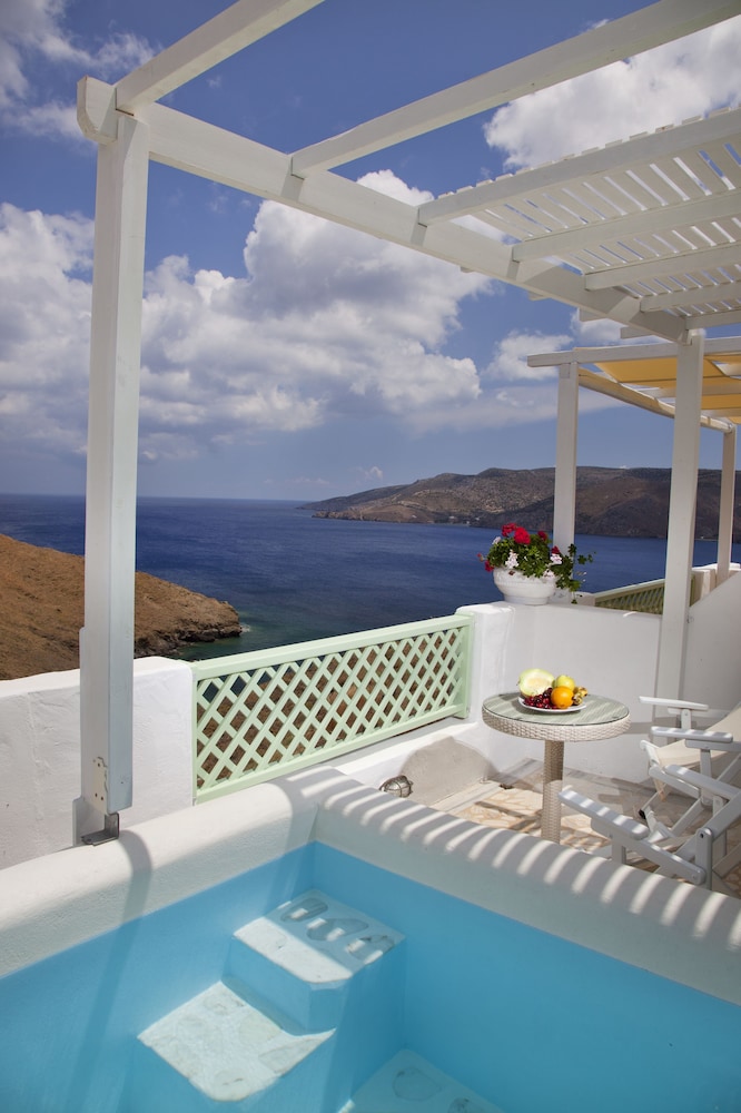 Junior Studio Suite, 1 Bedroom, Private Pool, Sea View (Armeno) photo 1