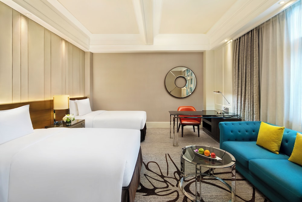 Premier Deluxe Twin Room - Cathay Building