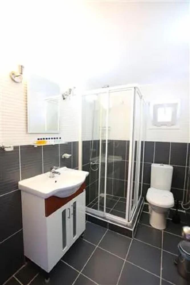 Standard Room photo 2