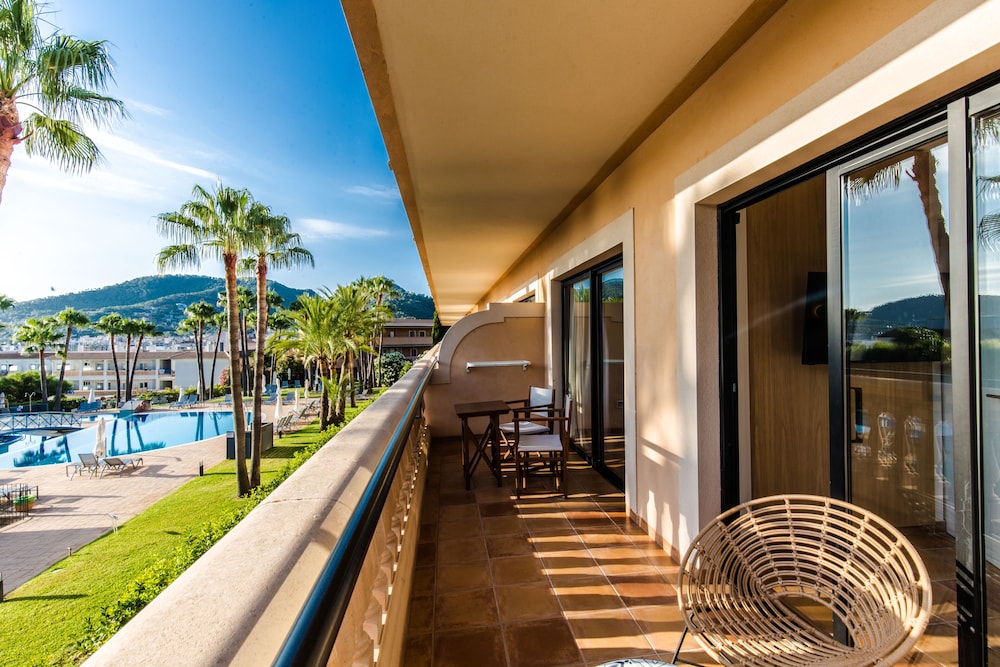 Deluxe Suite, Balcony (Spa access)
