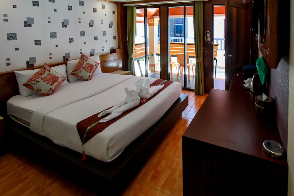 Bungalow Double Bed photo 3