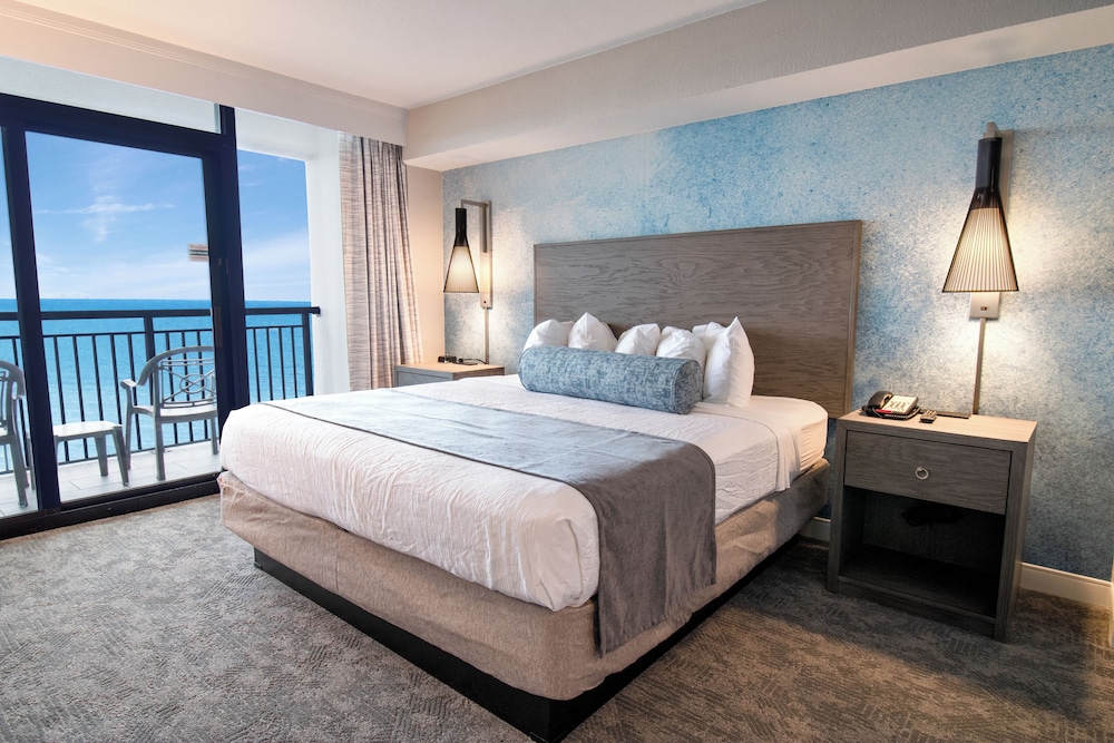 Paradise Oceanfront Deluxe Three Bedroom Condo 2K2Q - Photo 1