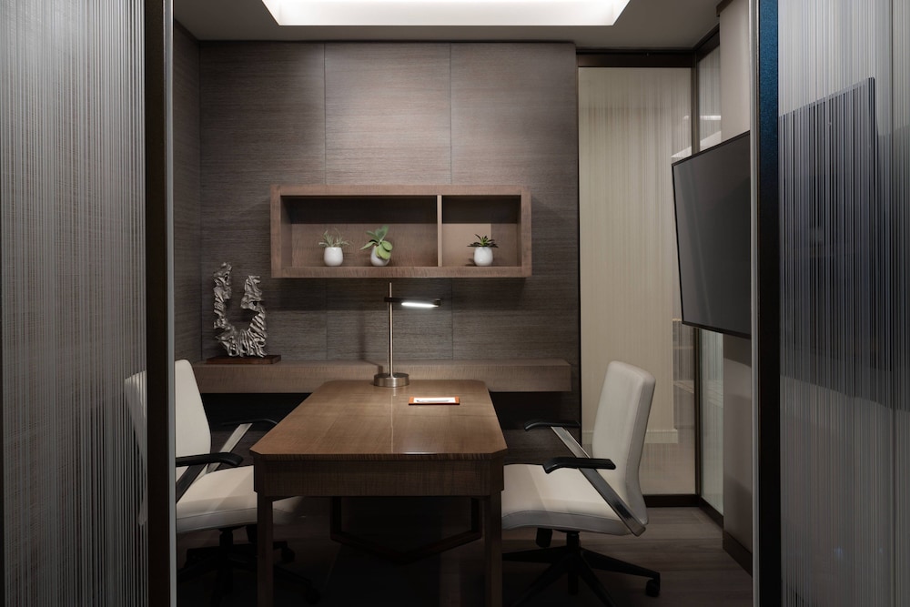 Luxury Suite, 1 Bedroom, Balcony
