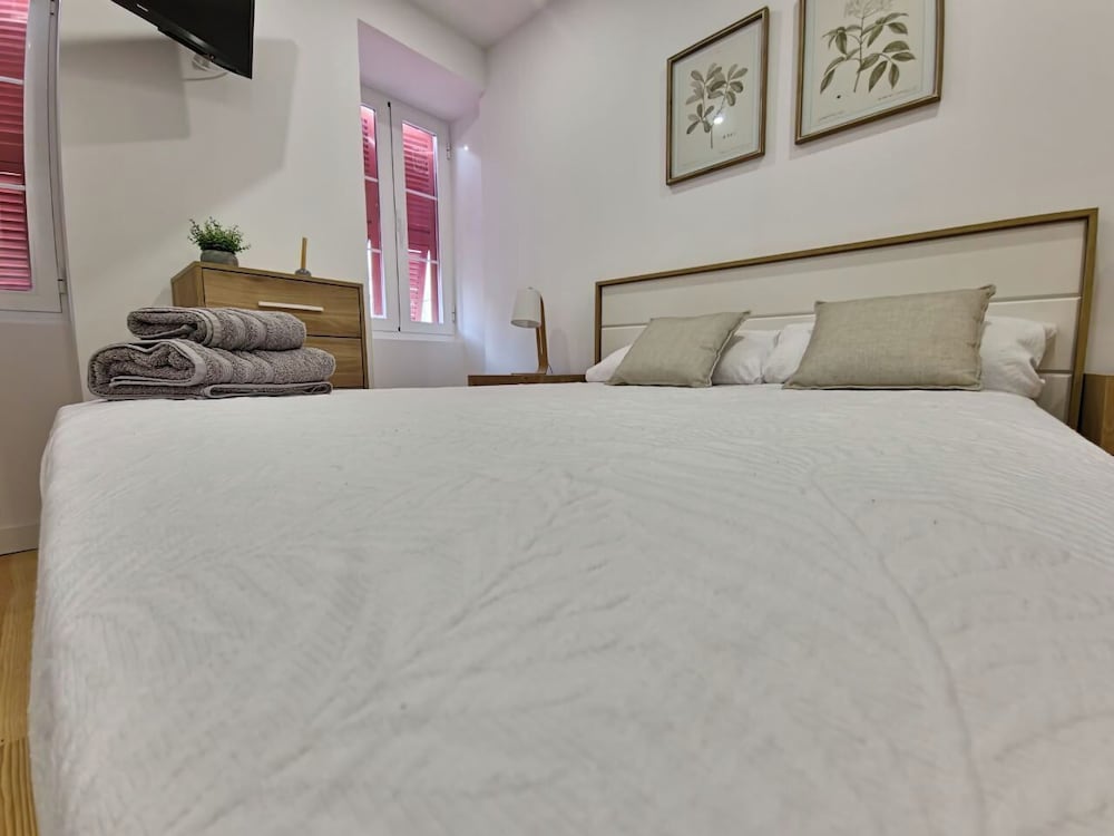 Classic Apartment, 1 Double Bed With Sofa Bed, Non Smoking photo 3