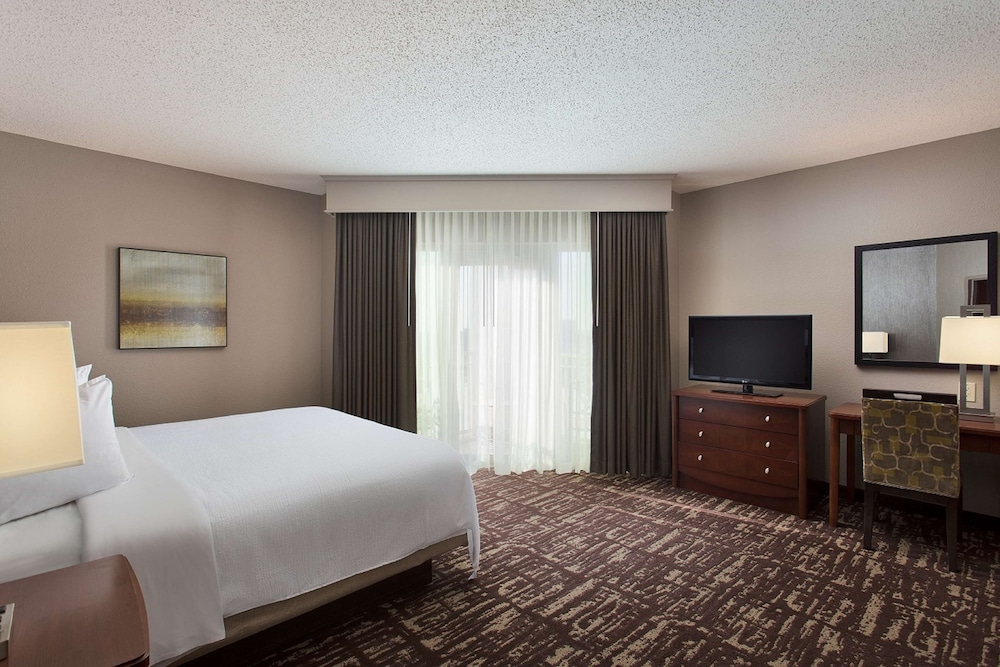 Suite, Accessible, Non Smoking (Hearing) - Photo 2