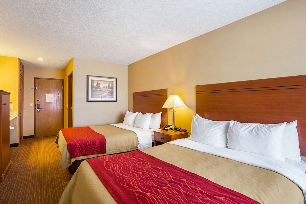 Standard Room, 2 Queen Beds, Non Smoking - Photo 4