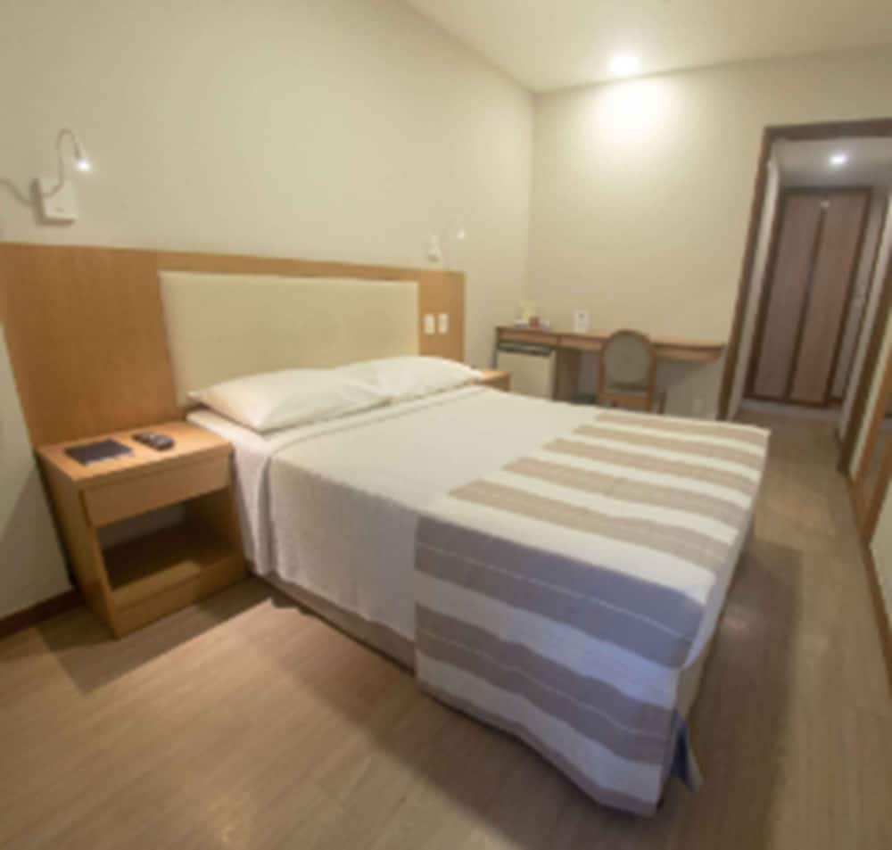 Deluxe Double Room, 1 Double Bed, Bathtub photo 1