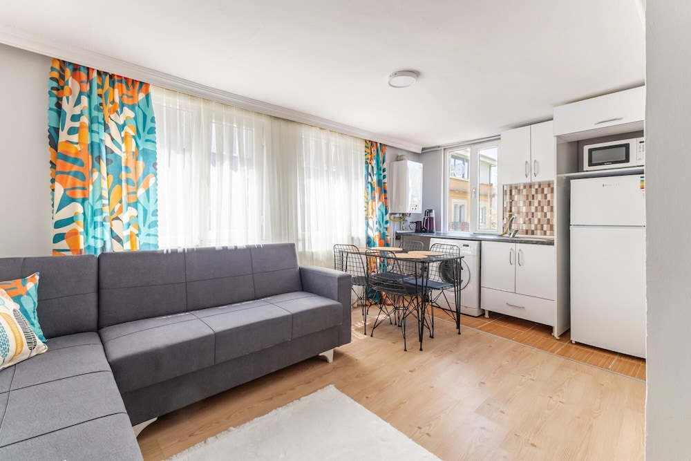 Apartment photo 1