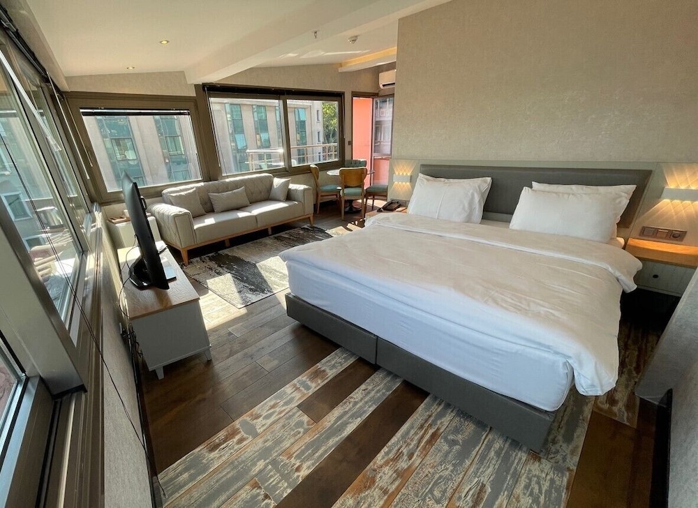 Superior Double Room (Stair Access) photo 3