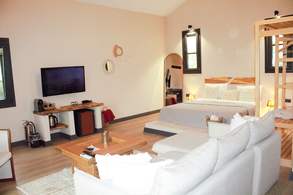 Junior Suite - Photo 8