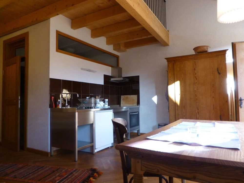 Apartment photo 2