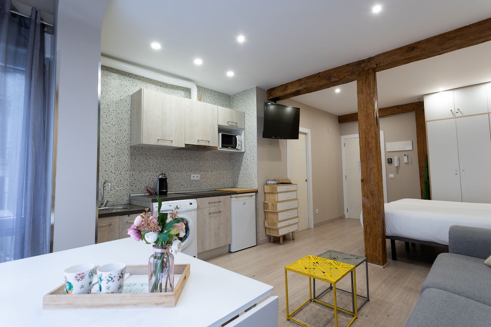 Deluxe Apartment, Private Bathroom (Amarillo) - Photo 9