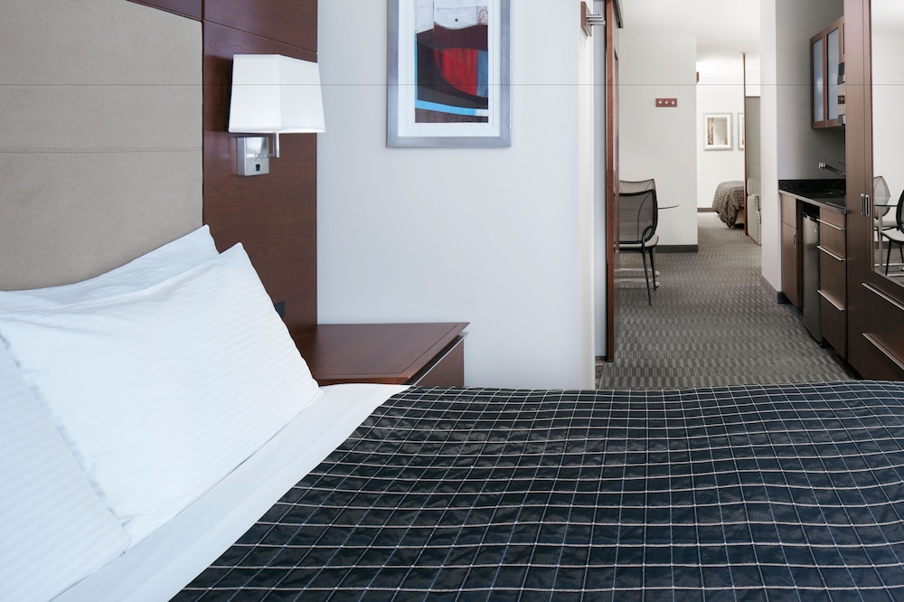 Suite, 2 Queen Beds, Kitchenette - Photo 1