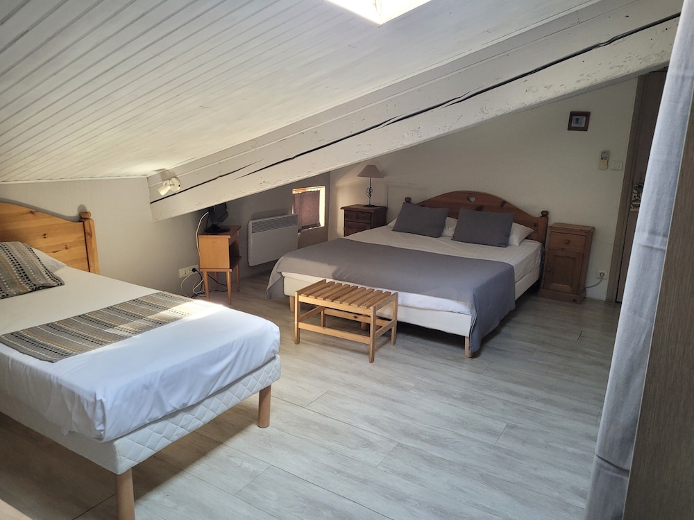 Chambre Double Mansardée photo 1