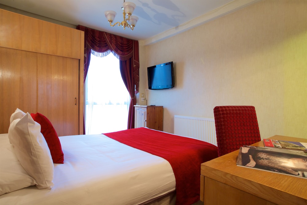 Standard Room, 1 Double Bed, Non Smoking - Photo 2