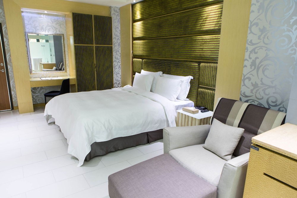 Paragon Suite (Check in time starts from 6pm) photo 2
