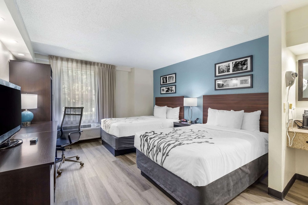 Room, 2 Double Beds, Accessible, Non Smoking - Photo 1
