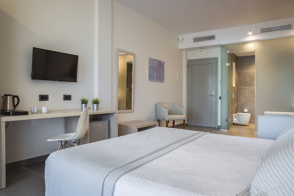 Superior Double Room, Terrace, Valley View photo 2
