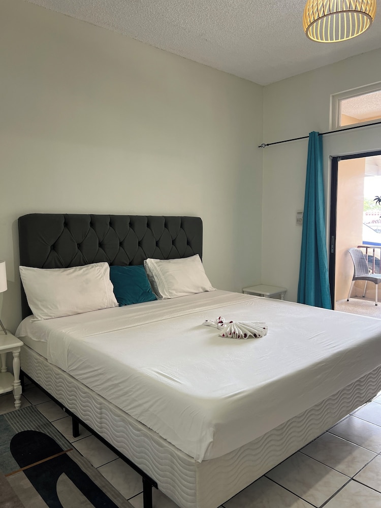 Economy Room, Partial Sea View