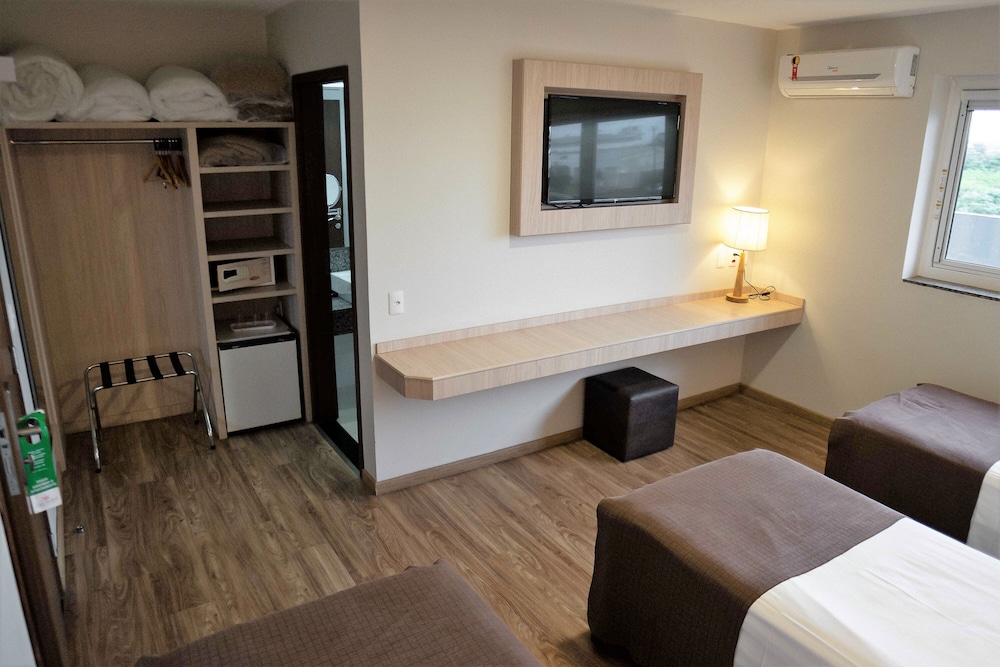 Standard Triple Room photo 2