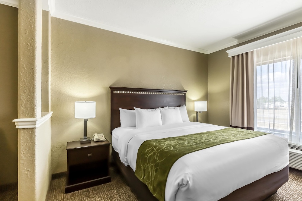 Efficiency, Suite, 1 King Bed, Non Smoking - Photo 1