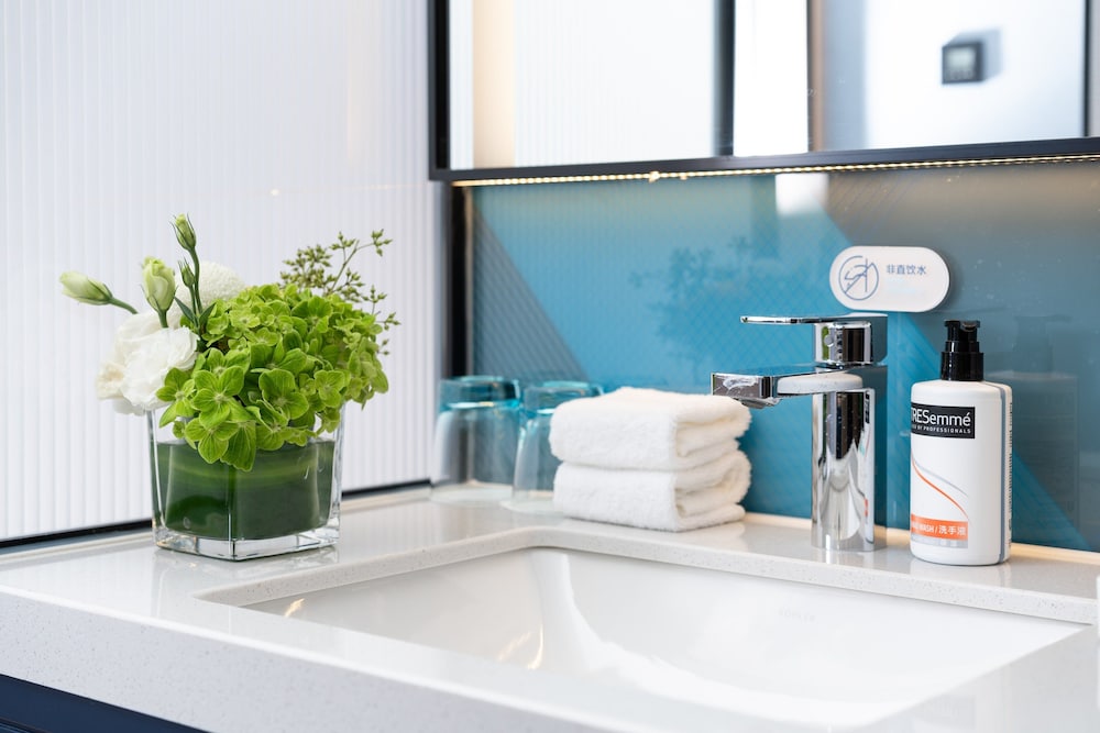 Suite, 1 Bedroom (Minifridge)