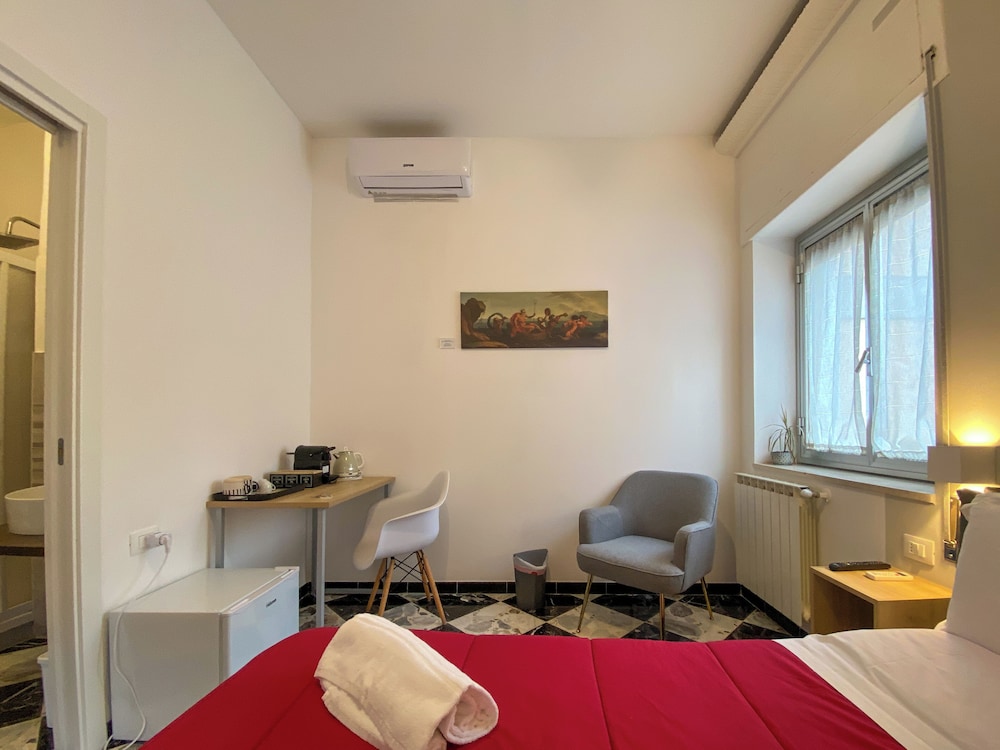 Room, Balcony photo 3
