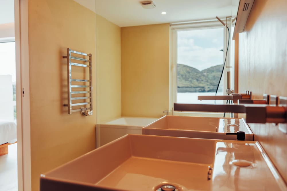 Luxury Suite, Balcony, Ocean View photo 3