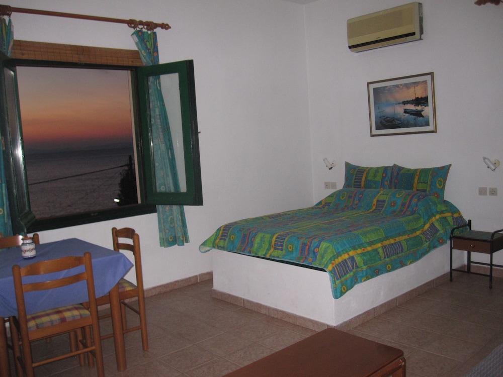 Studio, Sea View (For 3) photo 1