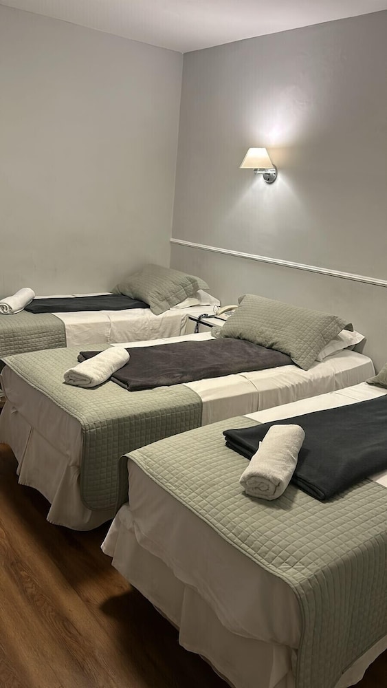 Standard Triple Room, 3 Twin Beds photo 1