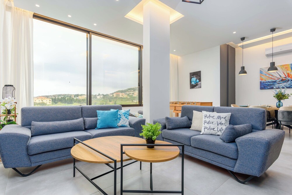Apartment, 2 Bedrooms, Kitchen, Mountain View photo 1