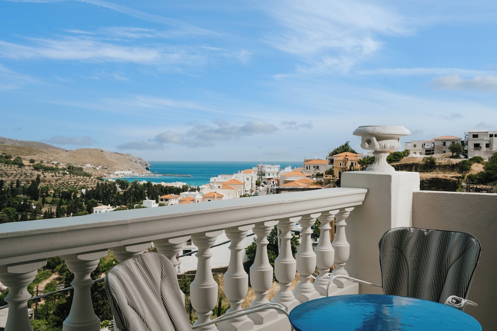 Superior Double Room, Sea View - Photo 3