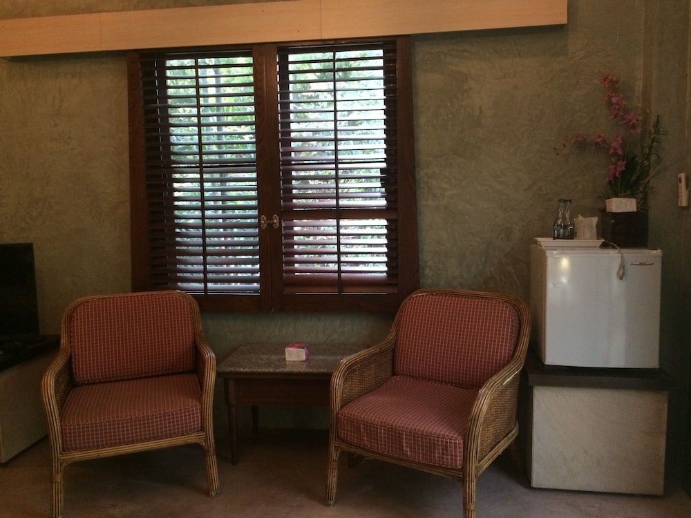 Deluxe Bungalow photo 2