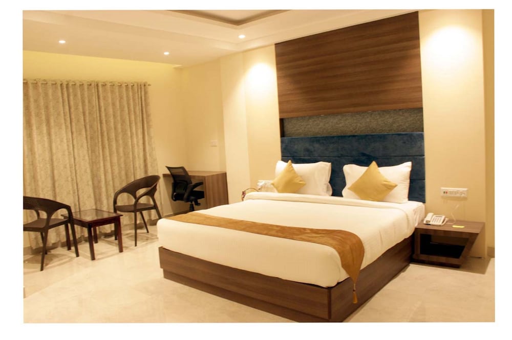 Royal Room