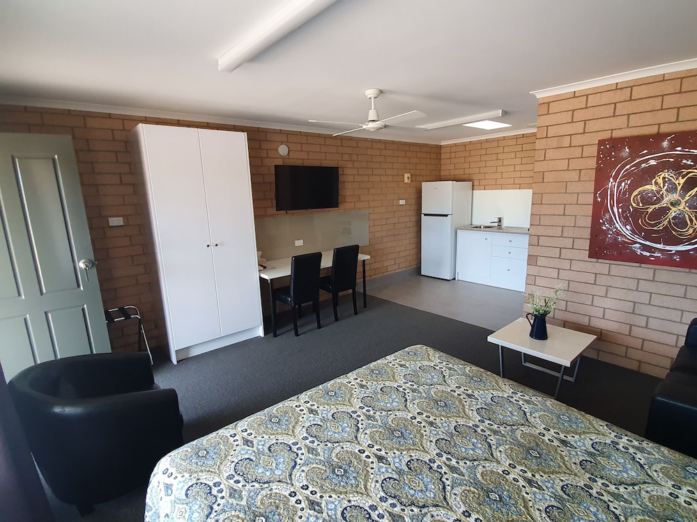 Single Motel Room photo 2