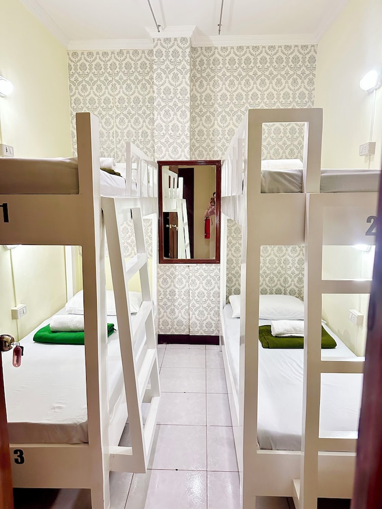 Quadruple Room photo 3