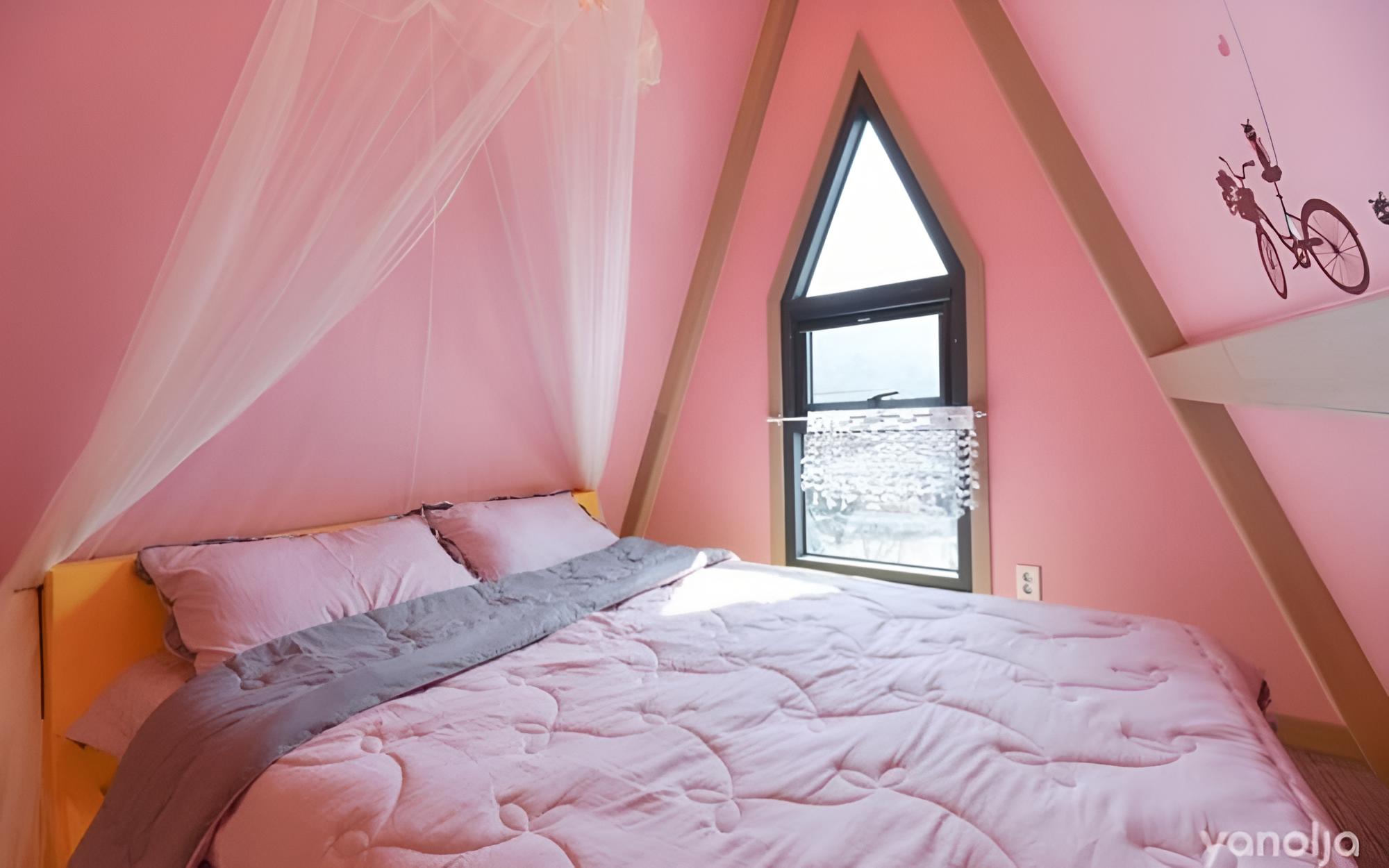 Room (C-Building)