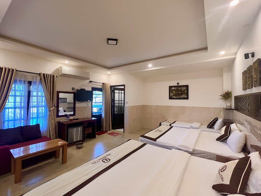Family Room - Photo 13