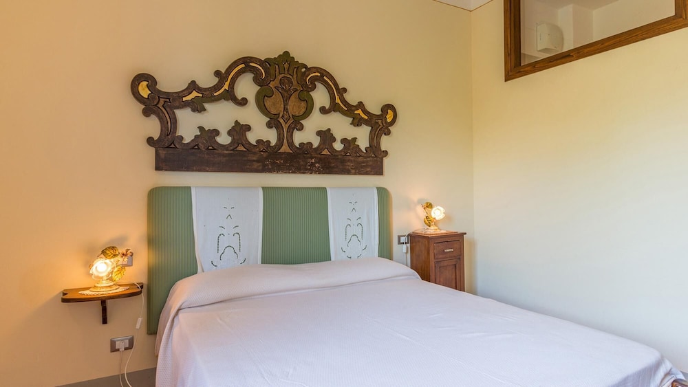 Villa photo 2