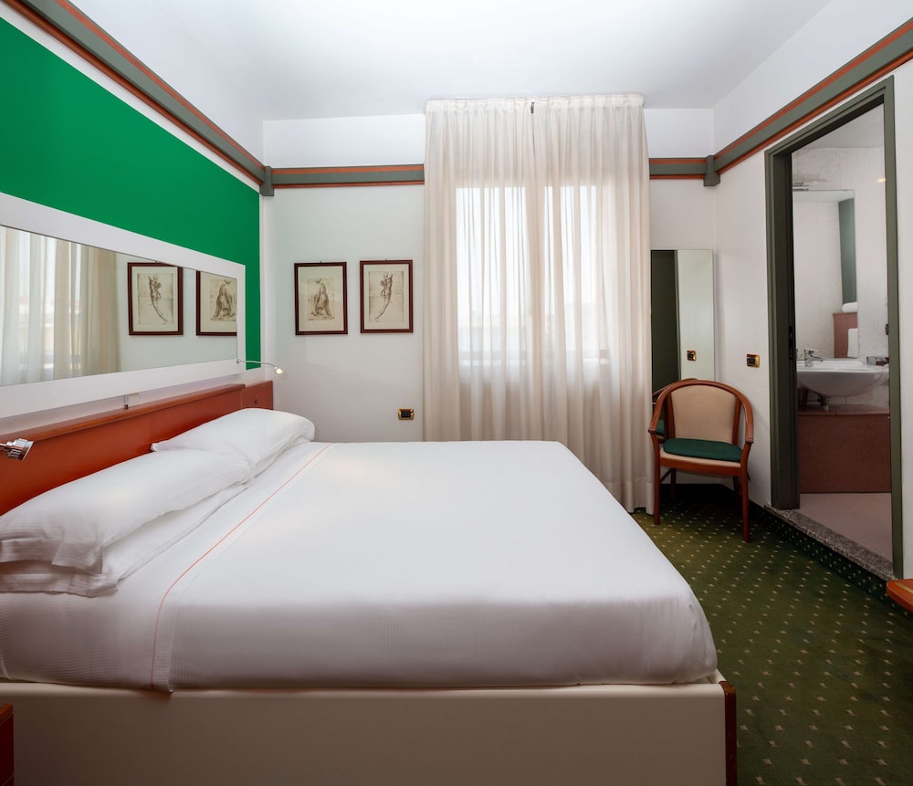 Classic Double or Twin Room - Photo 3