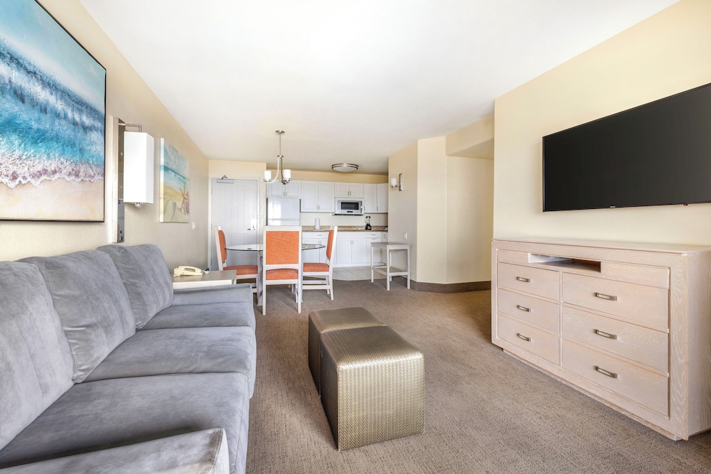 1 Bedroom Ocean View King Suite Plus Balcony - Photo 4