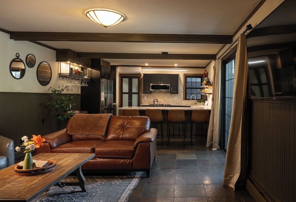 Luxury Suite, Ensuite (Evergreen Suite, Non Pet-Friendly)
