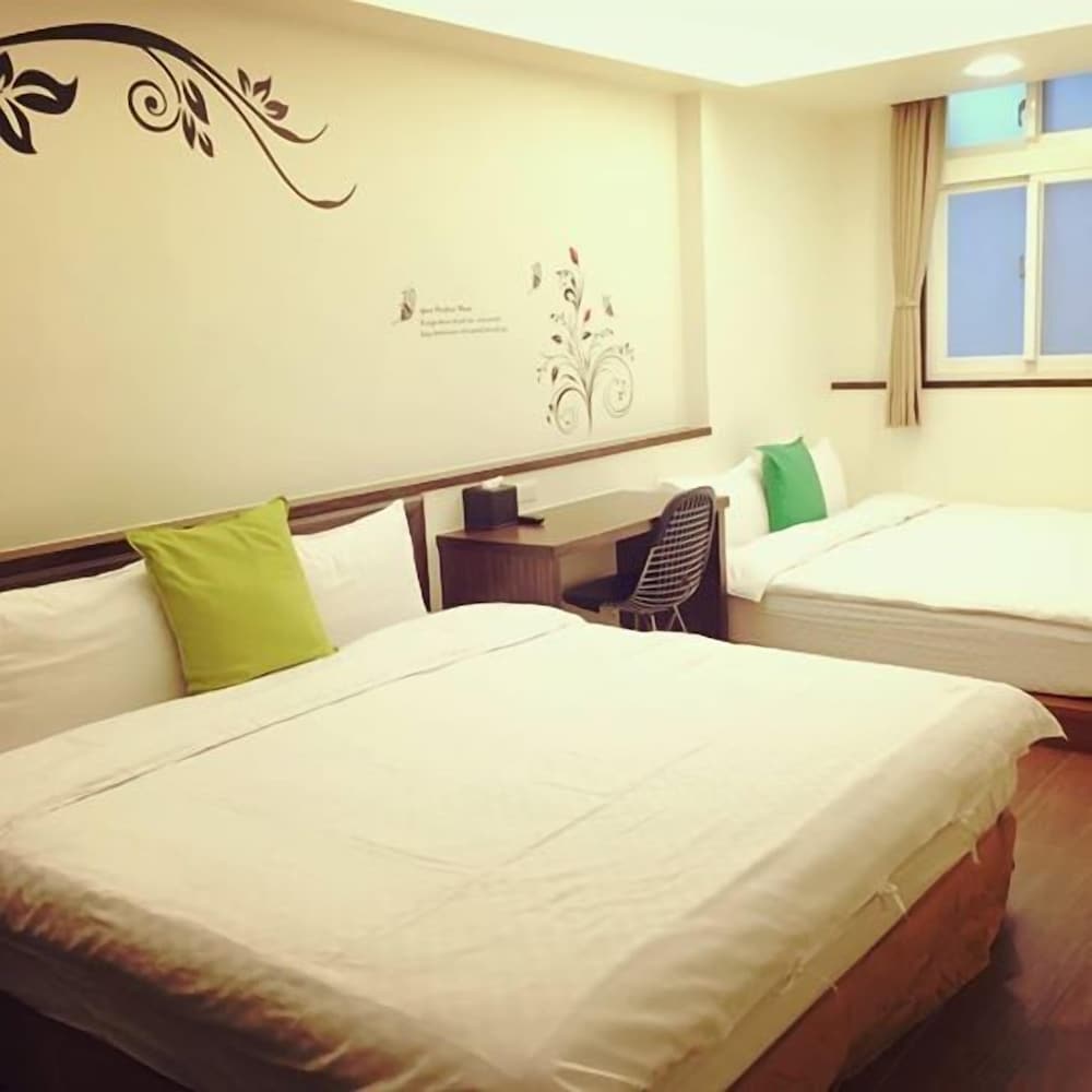 Deluxe Quadruple Room