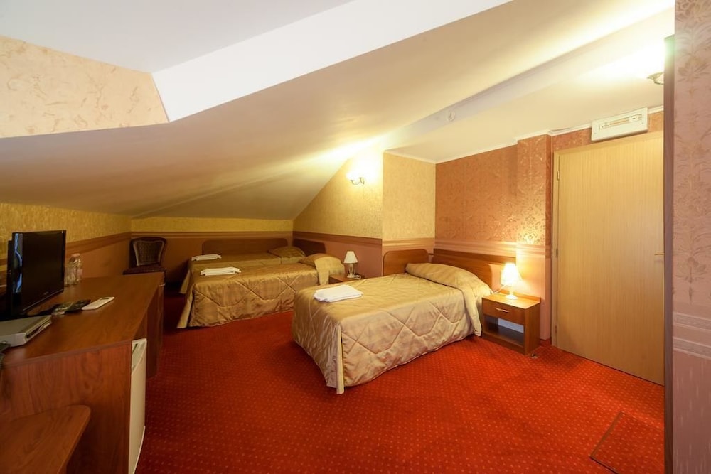 Triple Room (English) photo 1