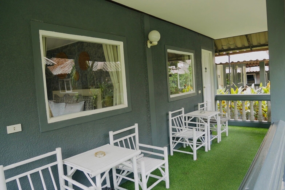 Gardenside Villa photo 2