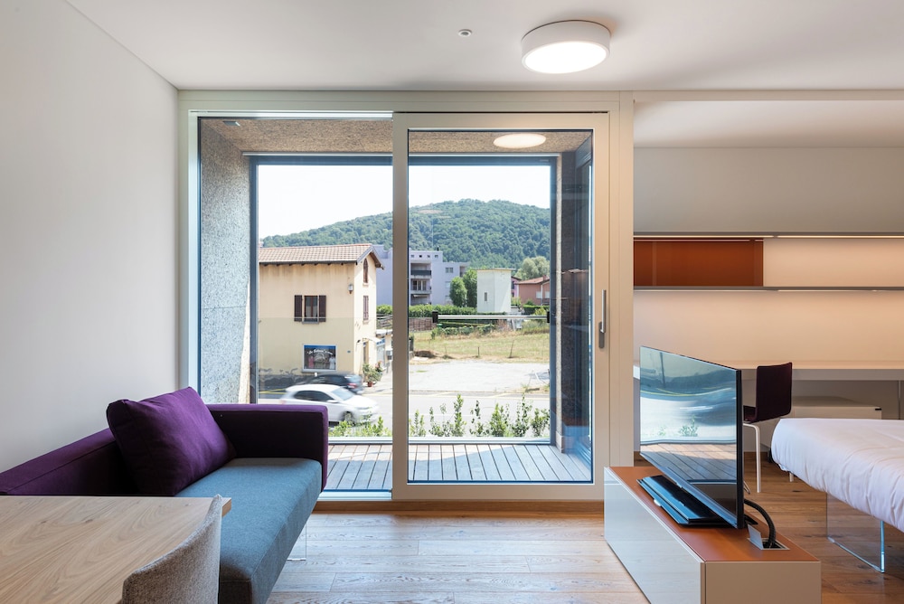Design Double Room (35 sqm)