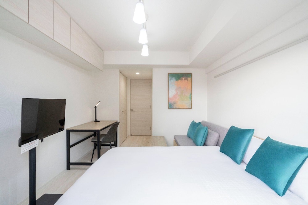 Basic Apartment, Non Smoking (307) photo 3
