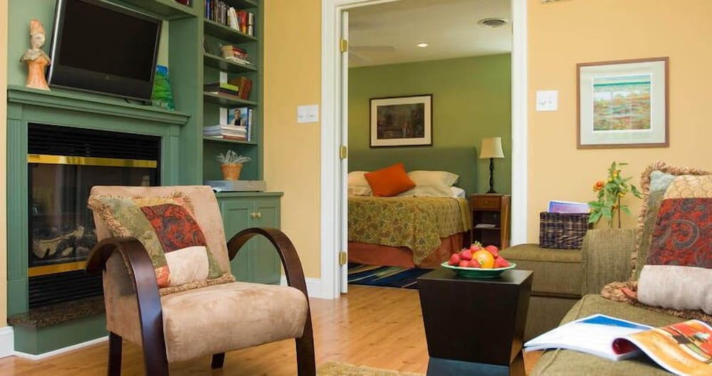 Island Cottage photo 3